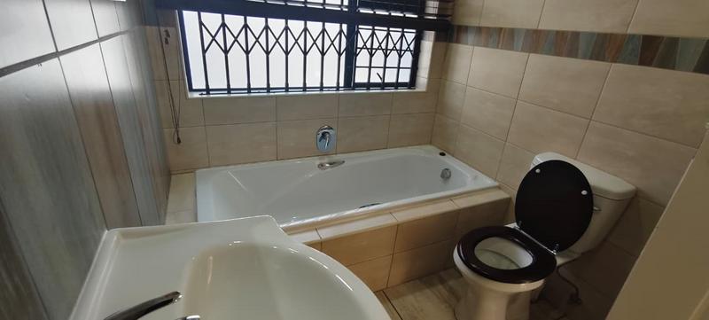 To Let 2 Bedroom Property for Rent in Die Bult North West